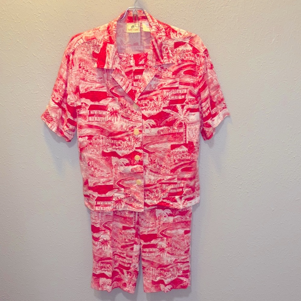 Holly Lane Tropical Beach 2 Piece Top Capris Red White Women’s Size Medium